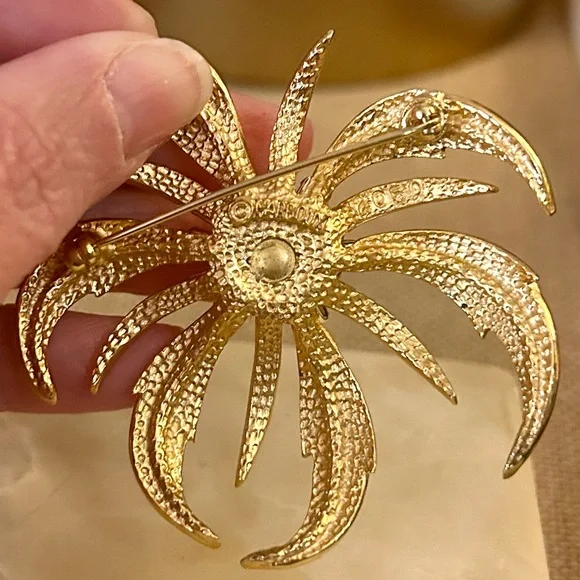 MARBOUX Chrysanthemum Brooch Vintage Marcel Boucher - Picture 6 of 9